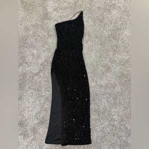 Elegant Black Sequin Evening Dress